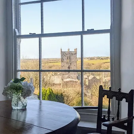 St Davids Gin & Kitchen - The Cathedral Villas Exterior photo